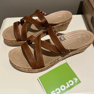 NWT women’s Croc sandals size 7